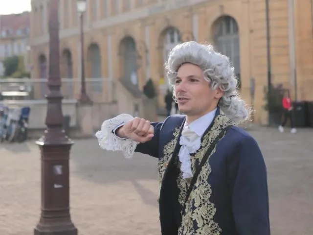 Image qui illustre: Visite Insolite En Costume - Metz La Royale