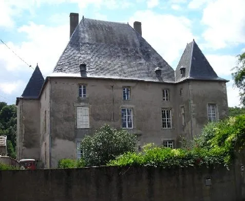 Image qui illustre: Chateau D'euvezin