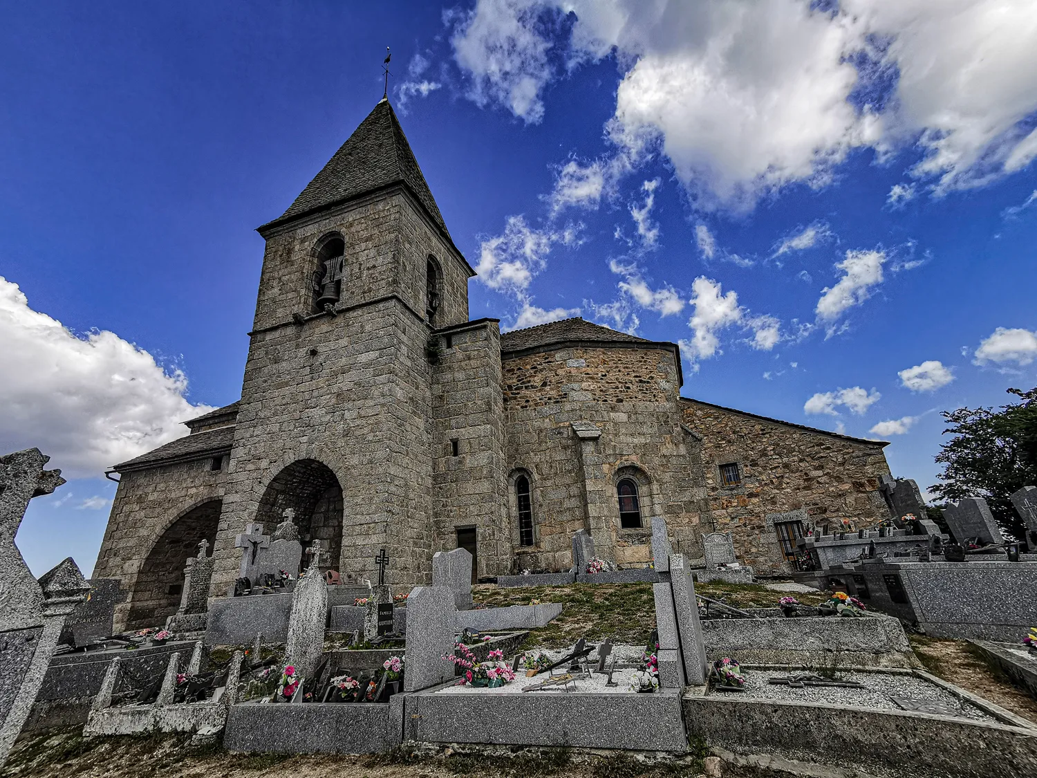 Image qui illustre: Église Saint-jean-baptiste à Termes - 1