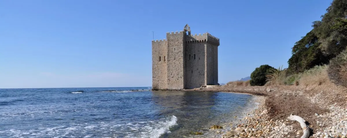 Image qui illustre: Monastère fortifié de l'abbaye de Lérins