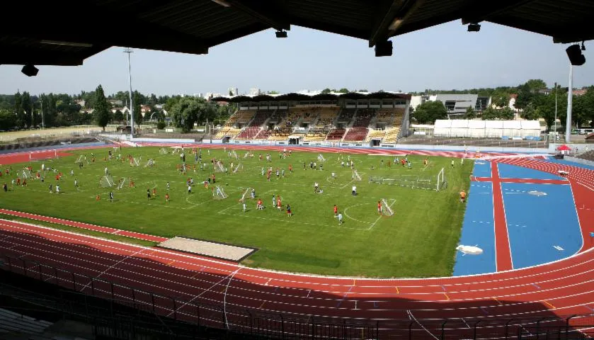 Image qui illustre: Visite commentée Le sport mulhousien : des bâtiments, des clubs et des émotions