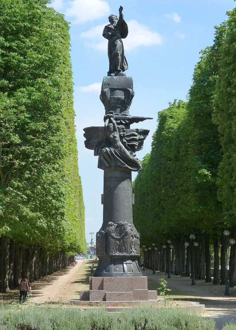 Image qui illustre: Monument à Mickiewicz à Paris - 0
