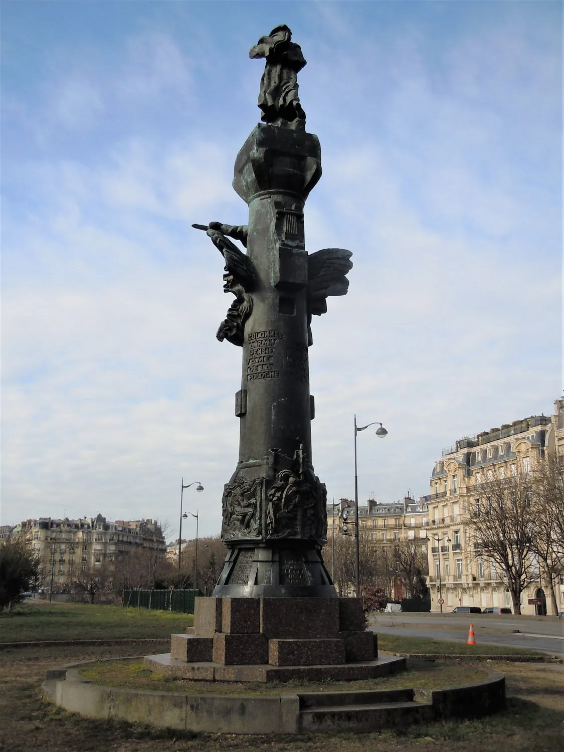 Image qui illustre: Monument à Mickiewicz à Paris - 2