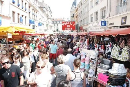 Image qui illustre: Braderie D'ete Des Commercants D'epinal à Épinal - 0