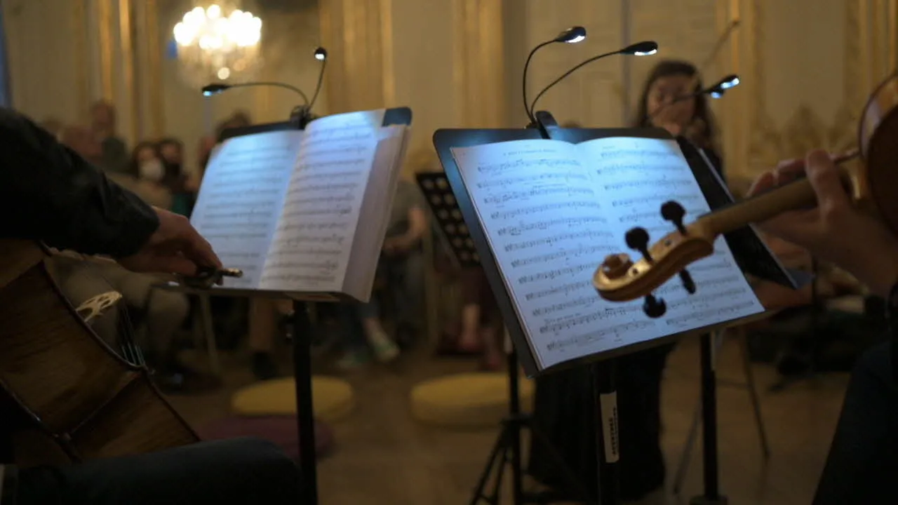 Image qui illustre: Concerts ambulants d'instruments à vent par l'association jeunes talents à Paris - 0
