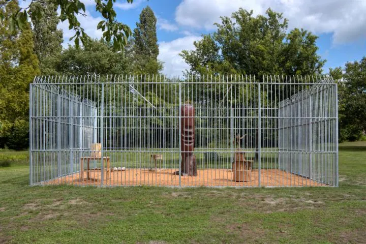 Image qui illustre: La Forêt D'art Contemporain : Zoo De Sculptures, Oeuvre N°12