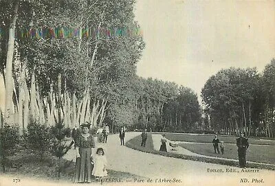Image qui illustre: Parc de l'Arbre Sec à Auxerre - 2