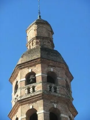 Image qui illustre: Une vue imprenable depuis le clocher-tour de l'ancien collège des jésuites