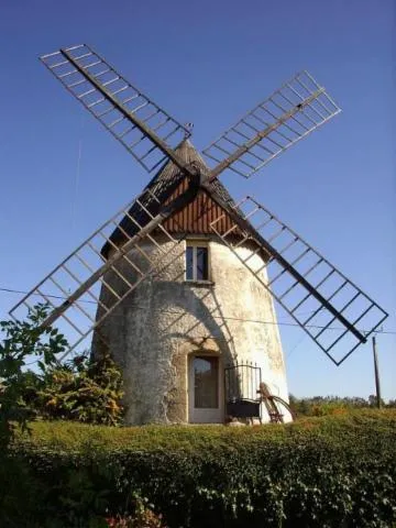 Image qui illustre: Moulin Du Mares