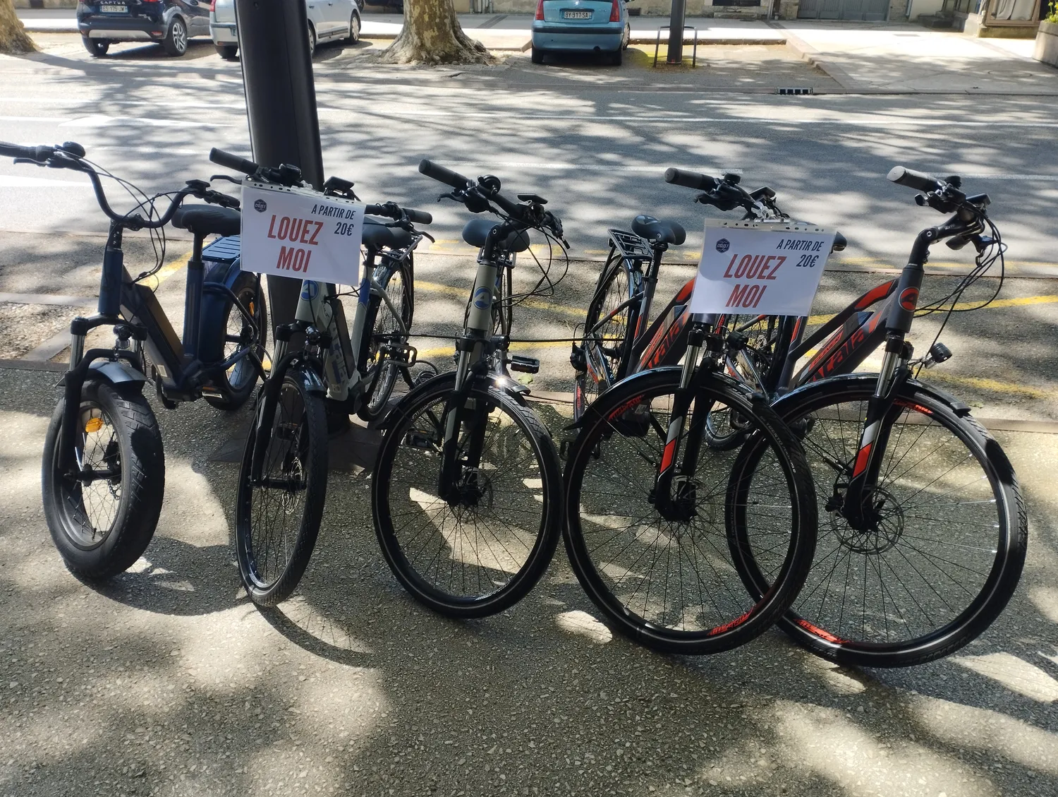 Image qui illustre: Cycles 7 - Location De Vélos Électriques à Cahors - 0