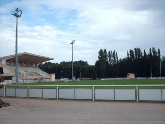 Image qui illustre: Stade De Lirac