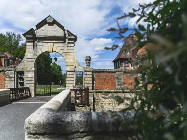 Image qui illustre: La Spiriterie Française - Château Du Breuil - Normandie