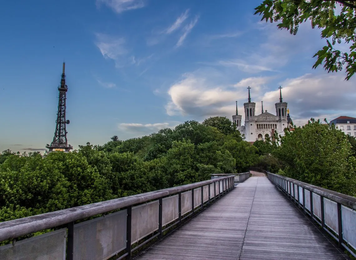 Image qui illustre: La Passerelle des Quatres vents