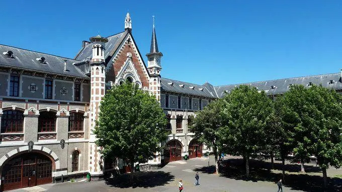Image qui illustre: Lycée international Jeanne d’Arc