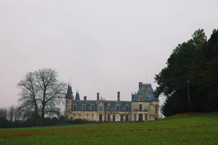 Image qui illustre: Château De Regnière-ecluse