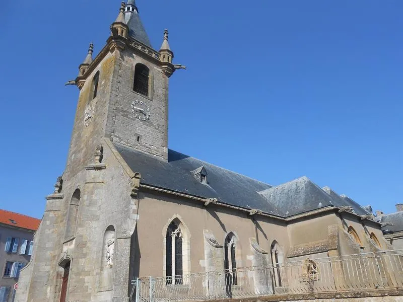 Image qui illustre: Église Saint-pierre Et Saint-paul à Morhange - 0