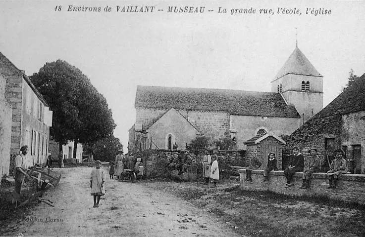 Image qui illustre: Eglise Saint-pierre-saint-paul De Musseau