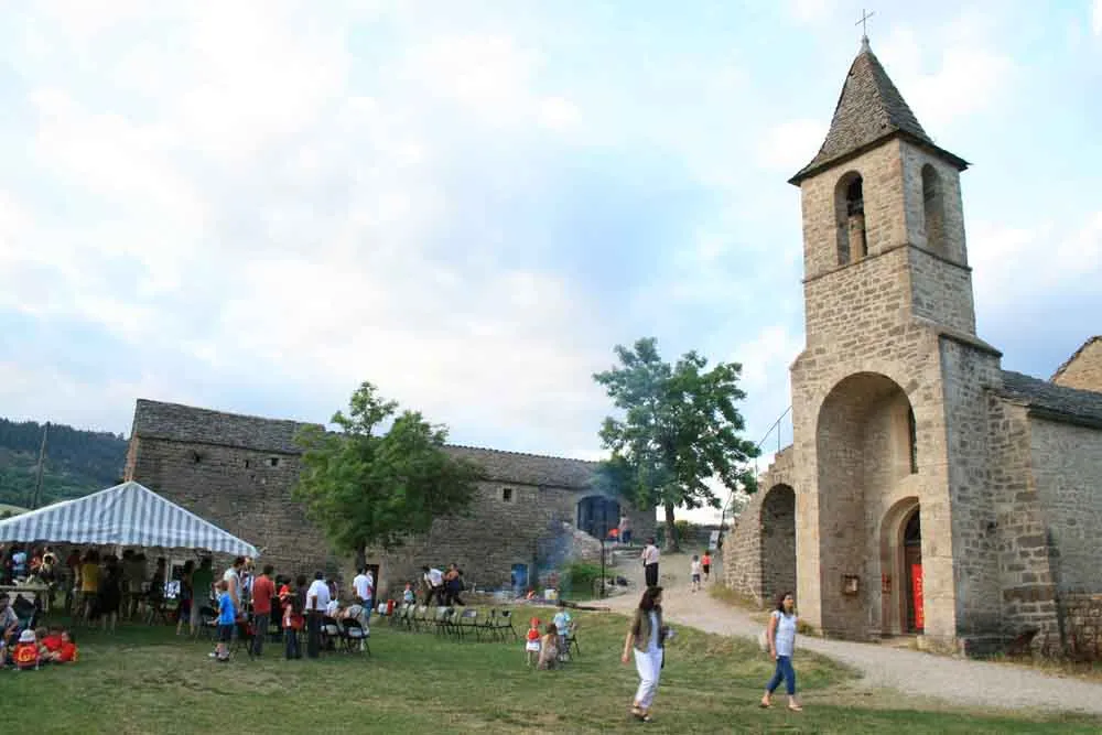 Image qui illustre: Eglise Saint-privat à Chanac - 0