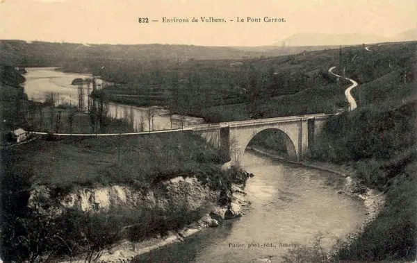 Image qui illustre: Pont Carnot à Chevrier - 0