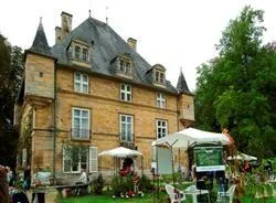 Image qui illustre: Parc Du Château Gilles De Trèves à Ville-sur-Saulx - 0