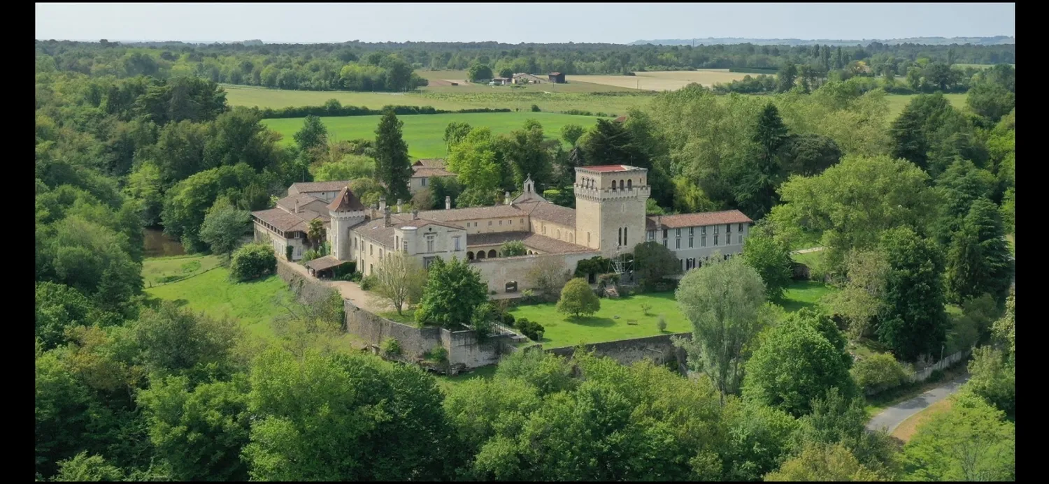 Image qui illustre: Visite guidée de l'abbaye Sainte-Marie-du-Rivet à Auros - 0