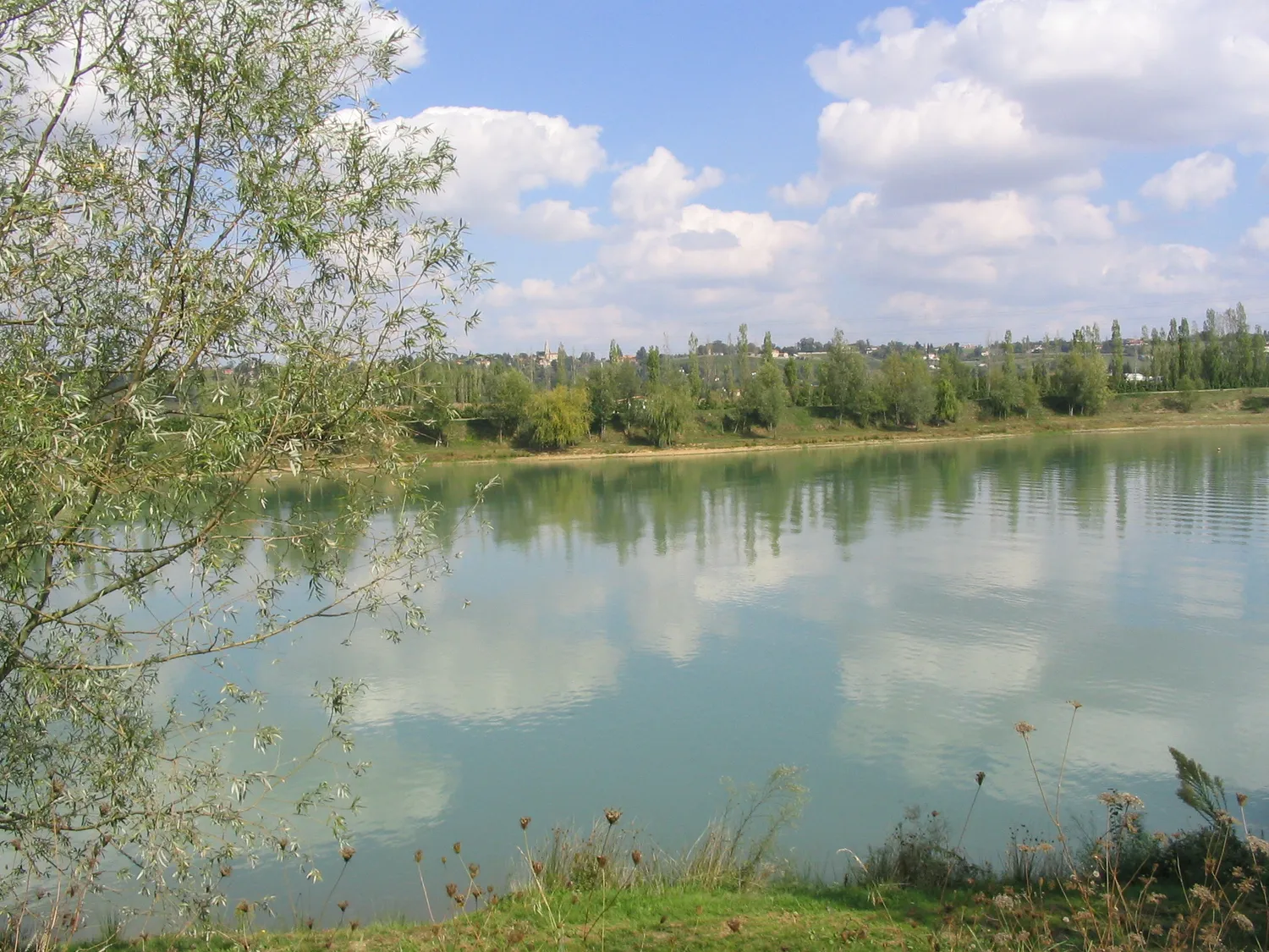 Image qui illustre: Lac De Beaupuy à Beaupuy - 2
