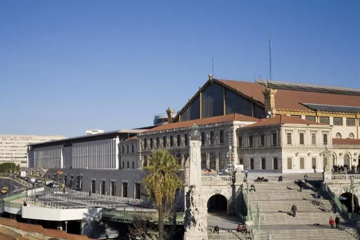 Image qui illustre: Visite architecturale et historique de la Gare Saint Charles