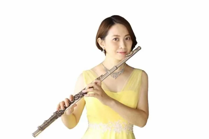 Image qui illustre: Yukiko, la flûtiste japonaise