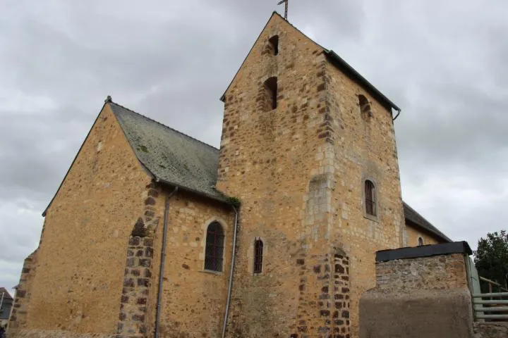 Image qui illustre: Église De Saint Ouen En Champagne