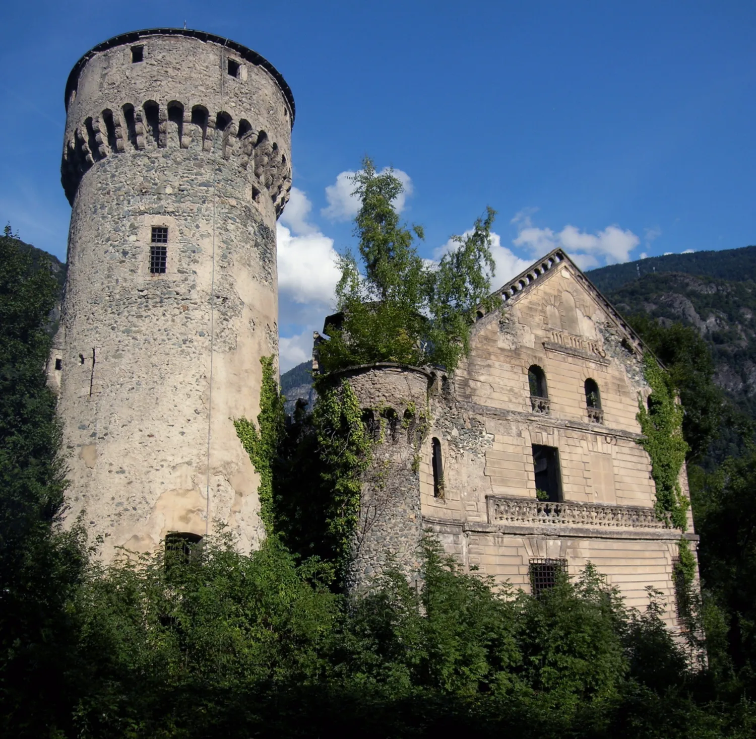 Image qui illustre: Château de Séchilienne à Séchilienne - 0