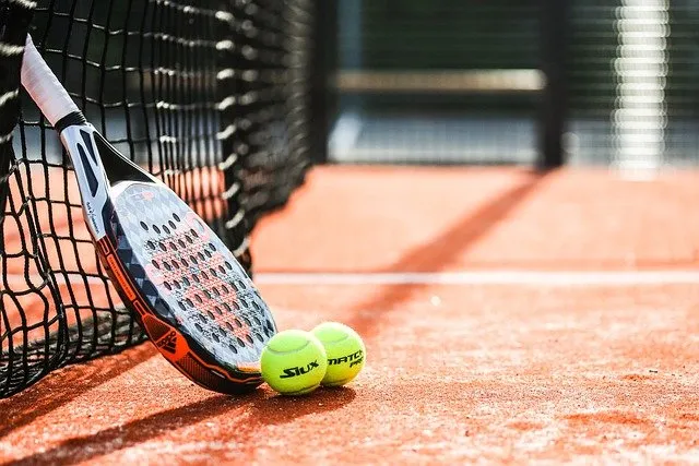 Image qui illustre: Terrain De Tennis Extérieur Ouvert À Tous à Sully-la-Chapelle - 0
