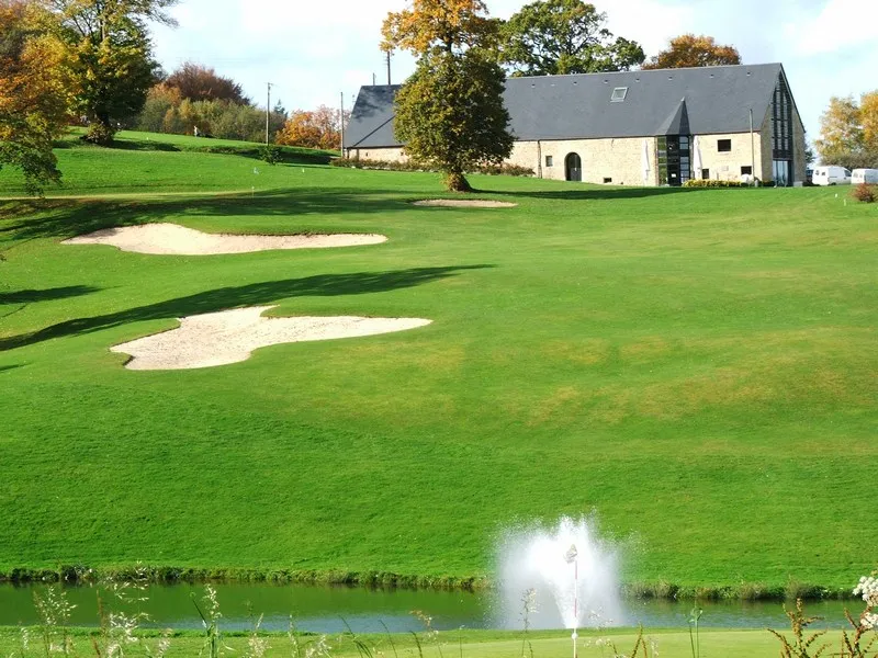 Image qui illustre: Golf Club Vire - La Dathée à Noues de Sienne - 0
