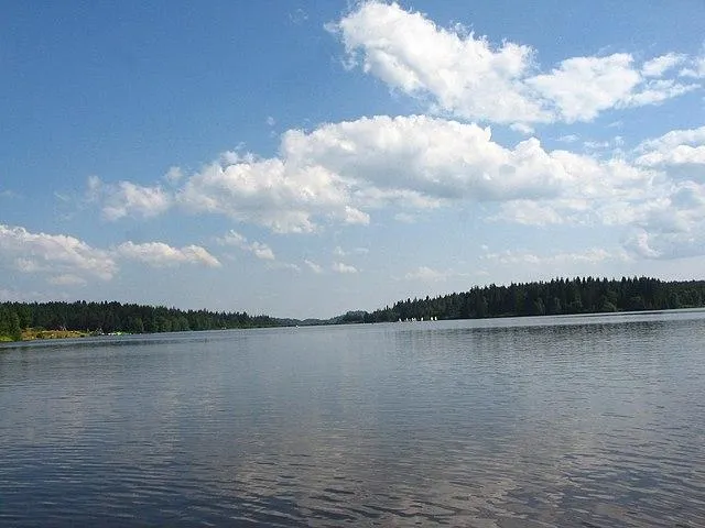 Image qui illustre: Lac de Devesset