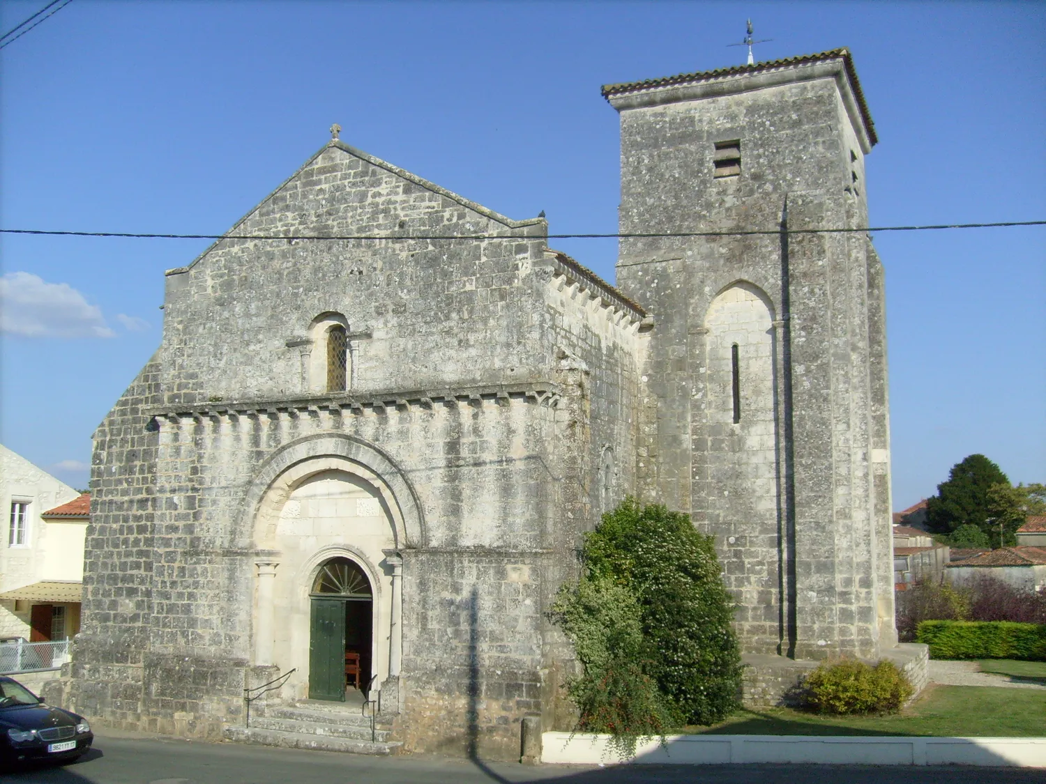 Image qui illustre: Eglise Sainte-Madeleine de Beurlay à Beurlay - 0