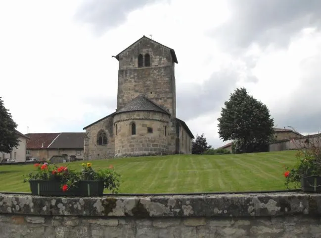 Image qui illustre: Église De La Viéville