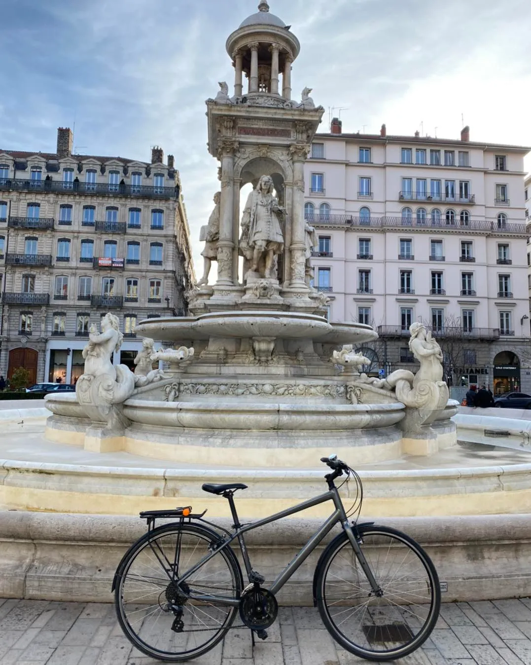 Image qui illustre: Lyon Vélo Location à Lyon - 0