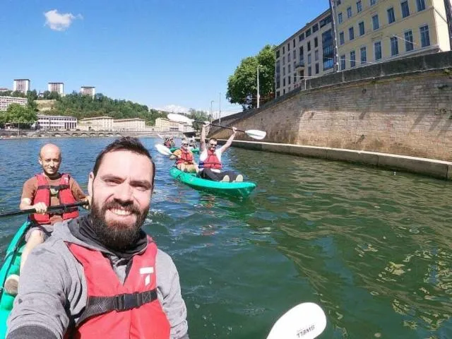 Image qui illustre: Visite guidée de Lyon en kayak (69)
