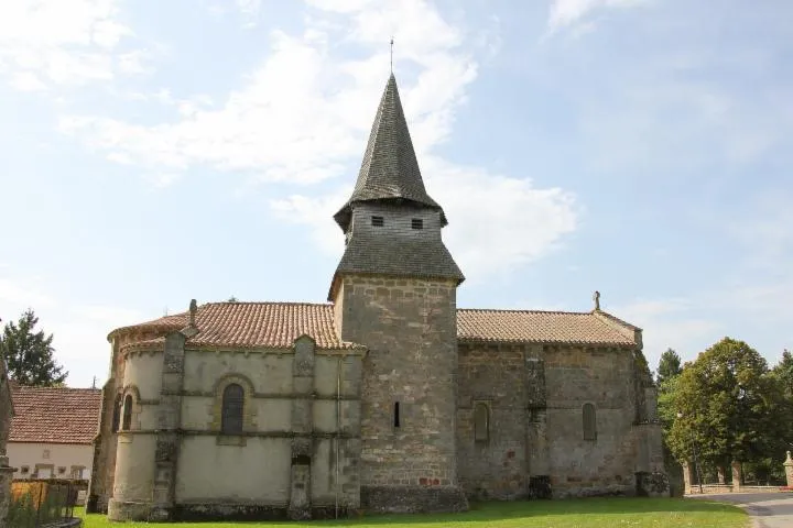 Image qui illustre: Église Saint-martin - Louroux-bourbonnais