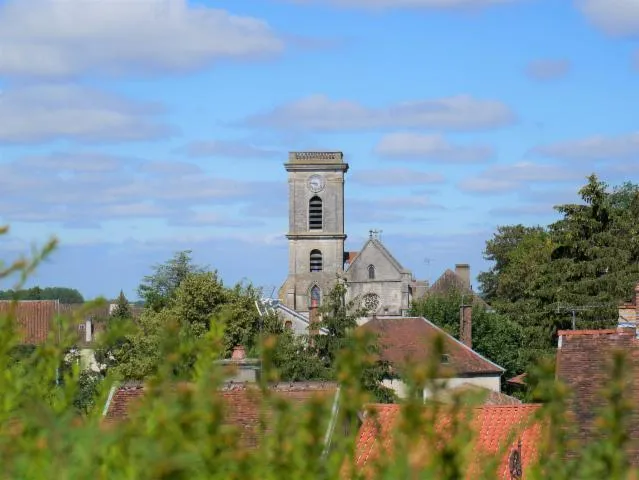 Image qui illustre: Eglise Saint-pierre-et-saint-paul De Brienne-le-château