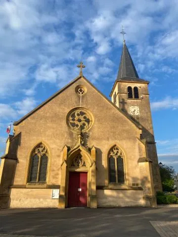 Image qui illustre: Église Saint-marcel