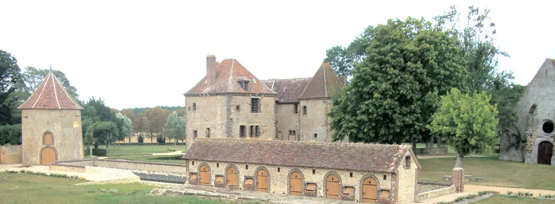 Image qui illustre: Château De La Gadelière à Rueil-la-Gadelière - 0