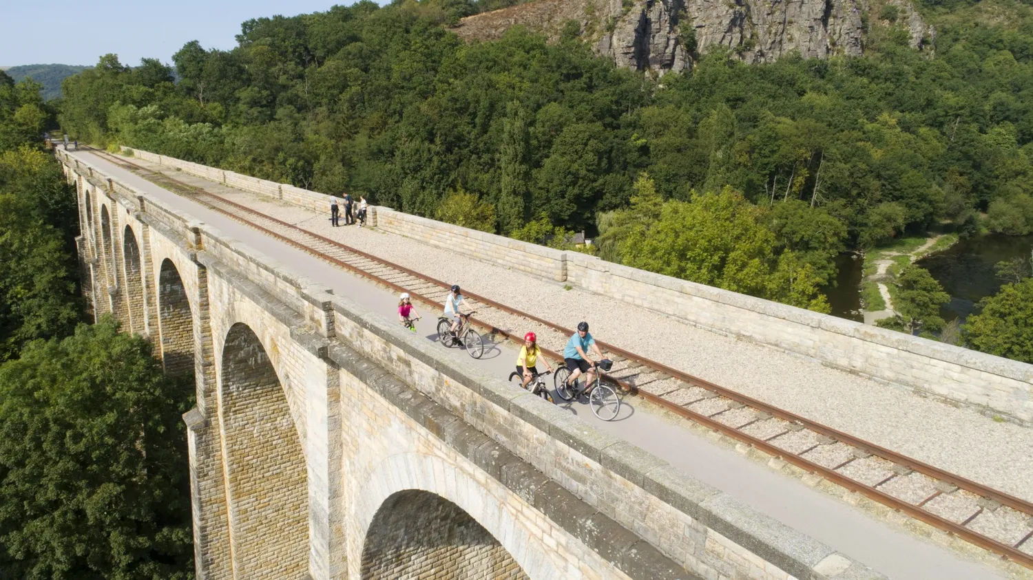 Image qui illustre: La Vélofrancette - Pont D'ouilly À Clécy à Le Hom - 0