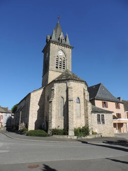 Image qui illustre: Eglise Sainte Croix à La Salvetat-Peyralès - 0