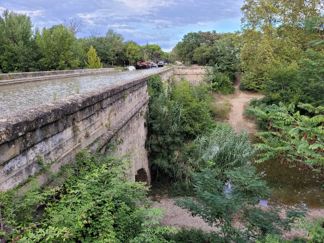 Image qui illustre: pont-canal de la Cesse 