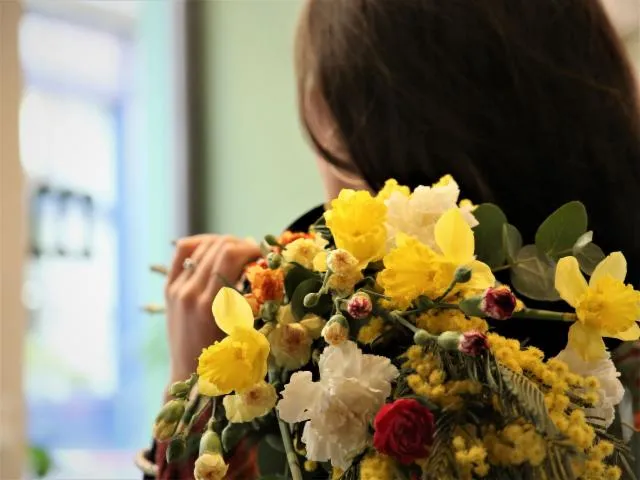 Image qui illustre: Composez votre bouquet de fleurs fraîches