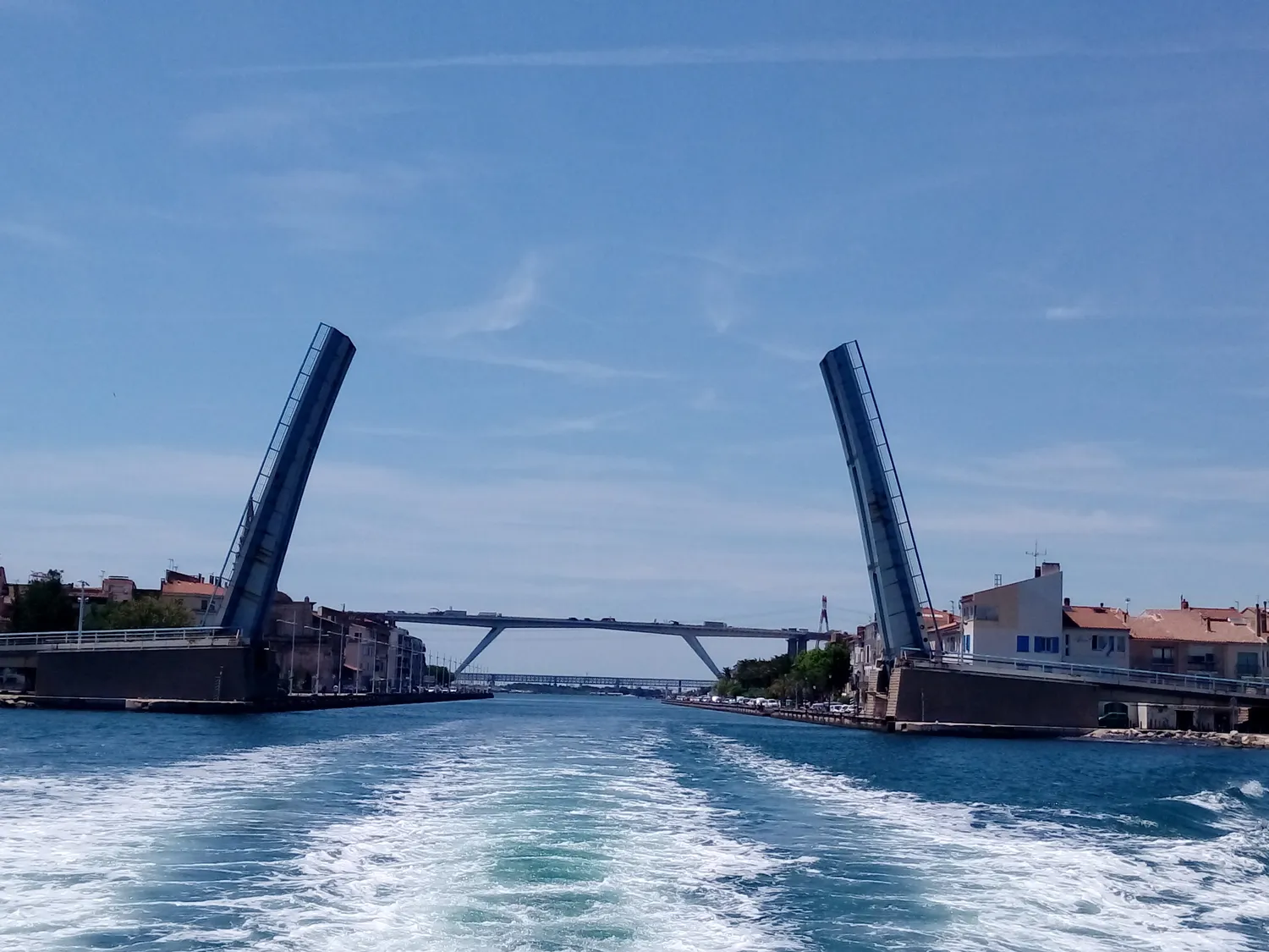 Image qui illustre: Pont Levant à Martigues - 2