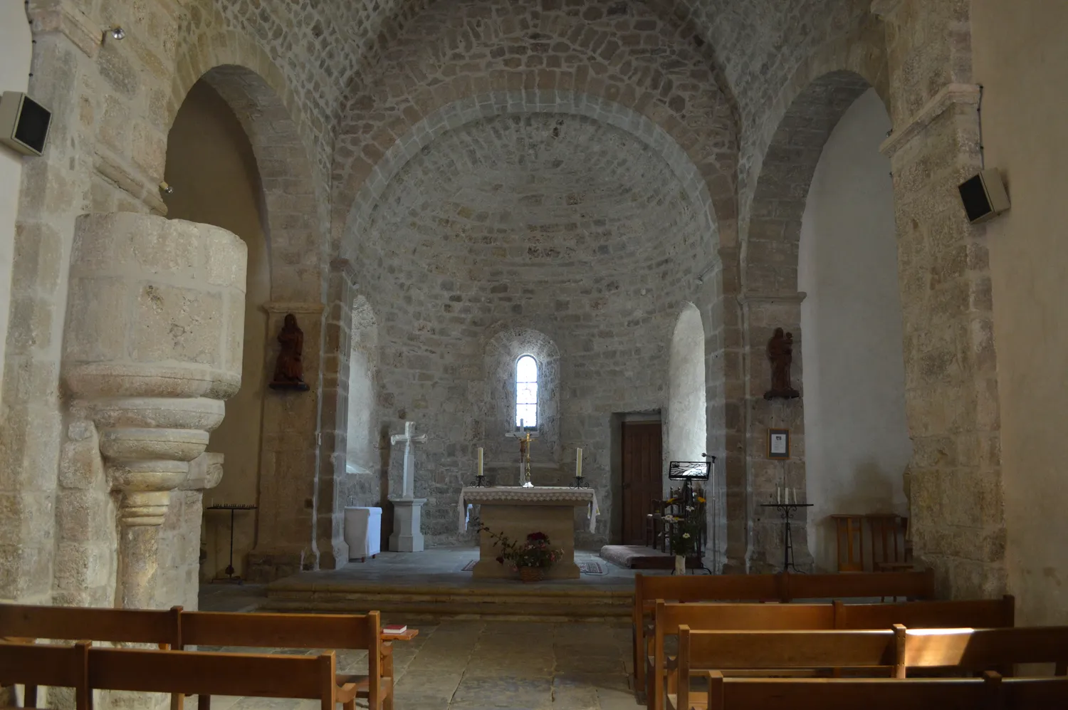 Image qui illustre: Eglise Saint-pierre D'allenc à Allenc - 2