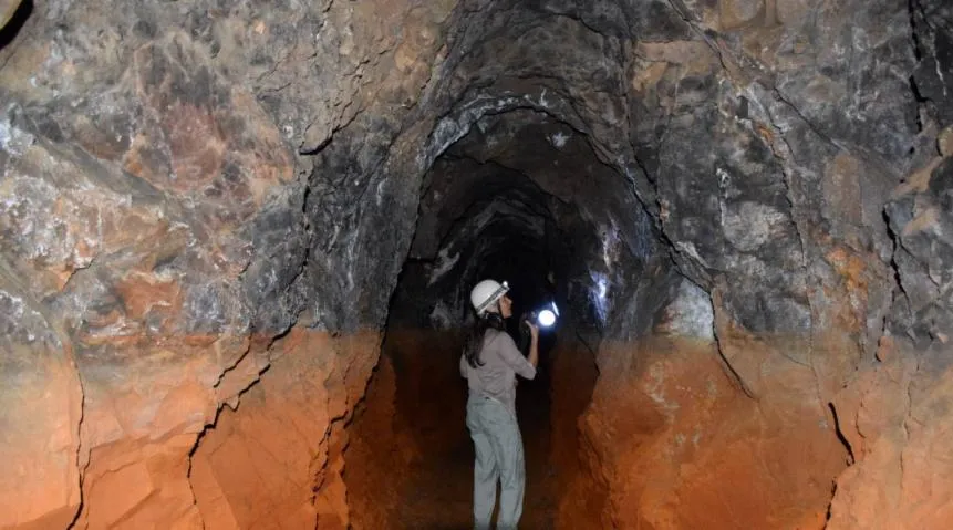 Image qui illustre: Anciennes Mines De L'argentière