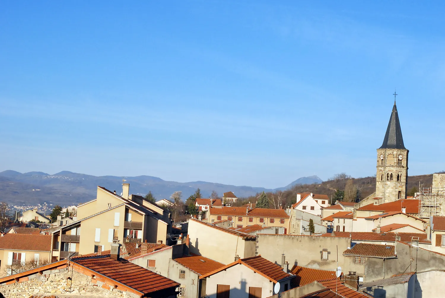 Image qui illustre: Visite du vieux bourg à Cournon-d'Auvergne - 0