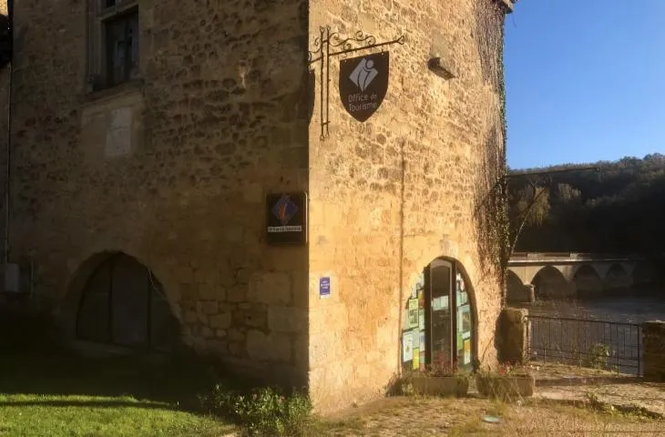 Image qui illustre: Bureau D'information Touristique De Lalinde - Bastides Dordogne Périgord